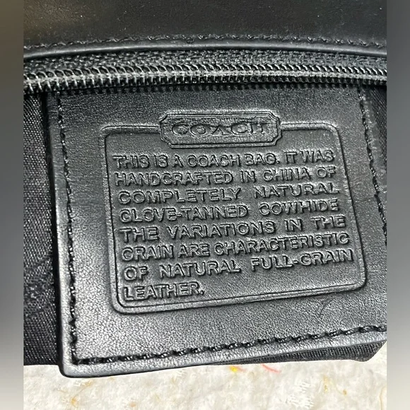 COACH Vintage Black Leather Cosmetic Case GUC! - Picture 8 of 12